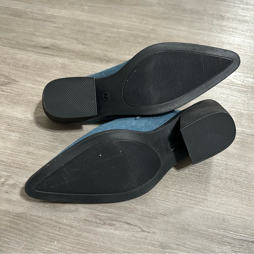 Pointed Denim Mule - Picture 3 of 3